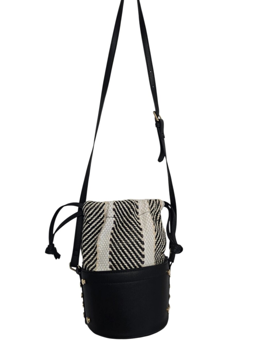 Kensie black and white woven bucket bag